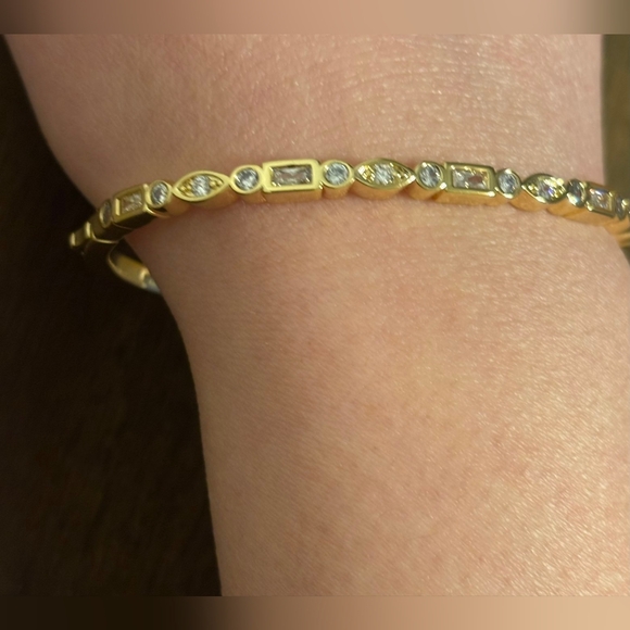 Gold With White Gems Bracelet NEW! - Picture 14 of 17